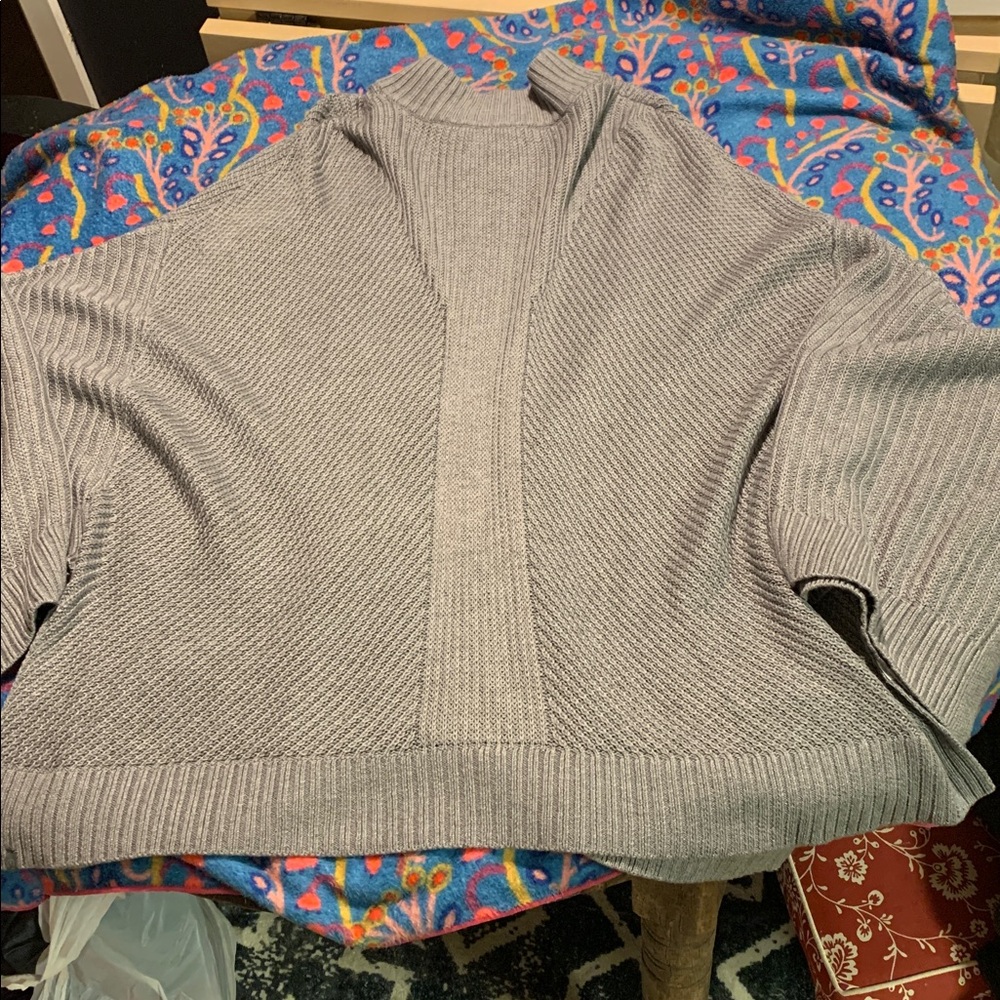 Like New lululemon Softer Still Cashmere Blend Wrap Sweater in Heathered Grey - Picture 13 of 16